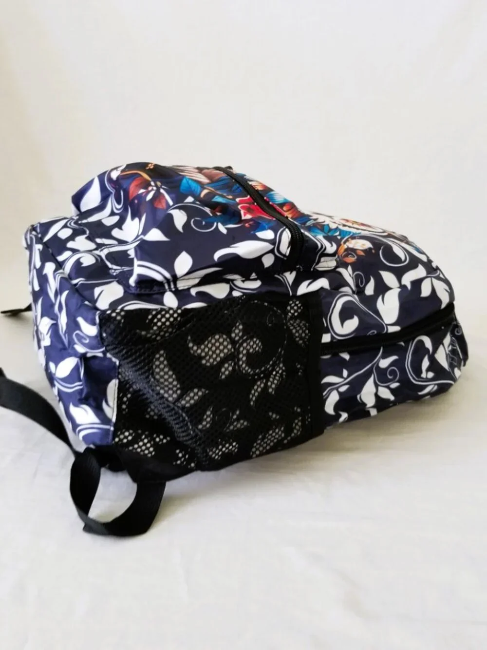 NWOT! Lightweight Backpack with Owl Design and Bottle Pockets for Everyday Use